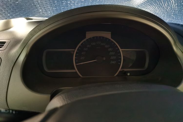 Used BYD S6 2011 2.0L Manual Luxury Version
