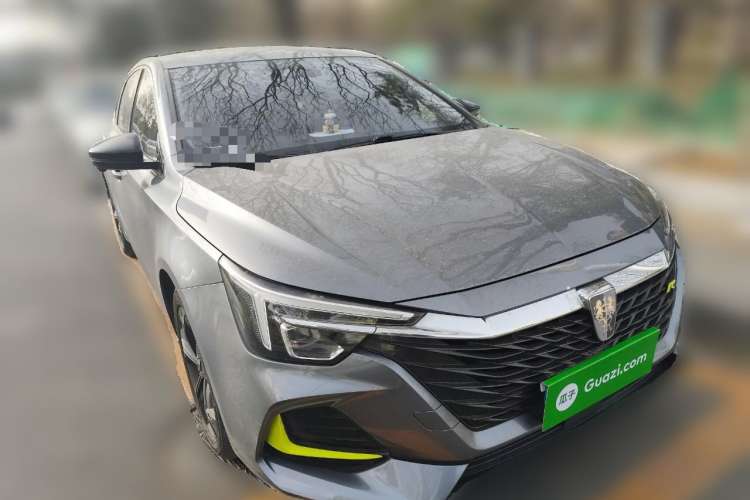 Used Roewe i6 MAX 2020 300TGI Automatic "Swell Cool Smart Drive" Edition Front Right 45 Deg