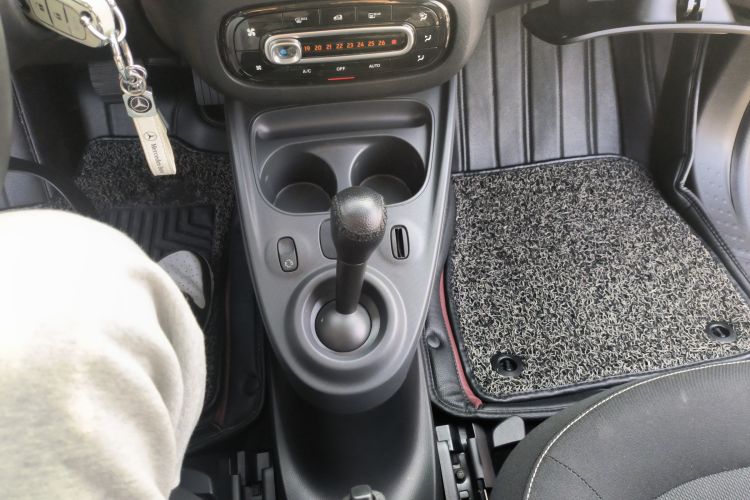 Used smart forfour 2016 1.0L 52 kW Passion Edition
