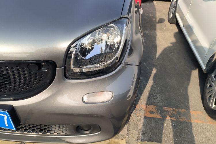 Used smart forfour 2016 1.0L 52 kW Passion Edition
