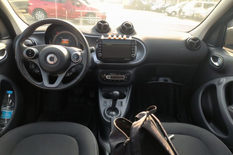 Used smart forfour 2016 1.0L 52 kW Passion Edition
