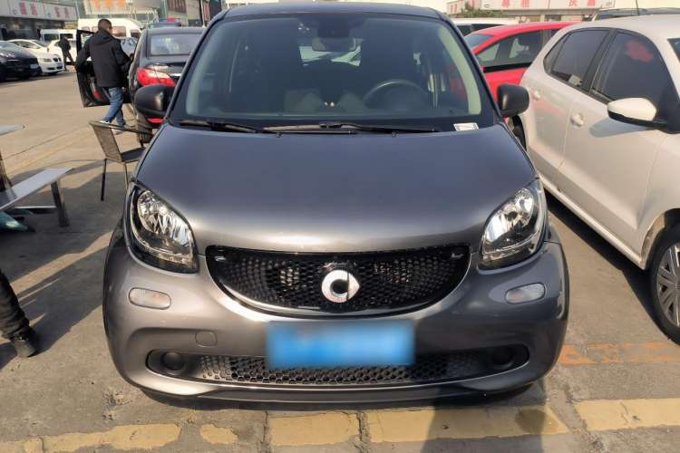 Used smart forfour 2016 1.0L 52 kW Passion Edition
