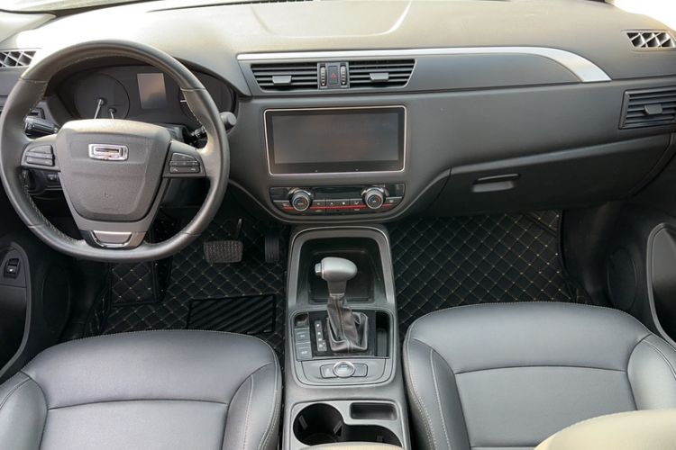 Used Qoros 5 2018 Revised Version 1.6T Automatic Leading Edition
