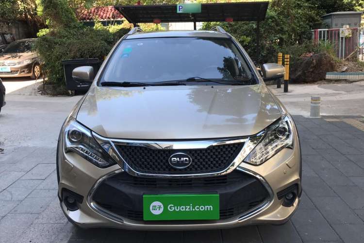 Used BYD Tang New Energy 2015 2.0T Four-Wheel-Drive Flagship Model Front