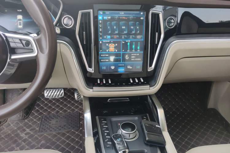 Used Zotye T700 2017 1.8T Dual-Clutch Prestige Model