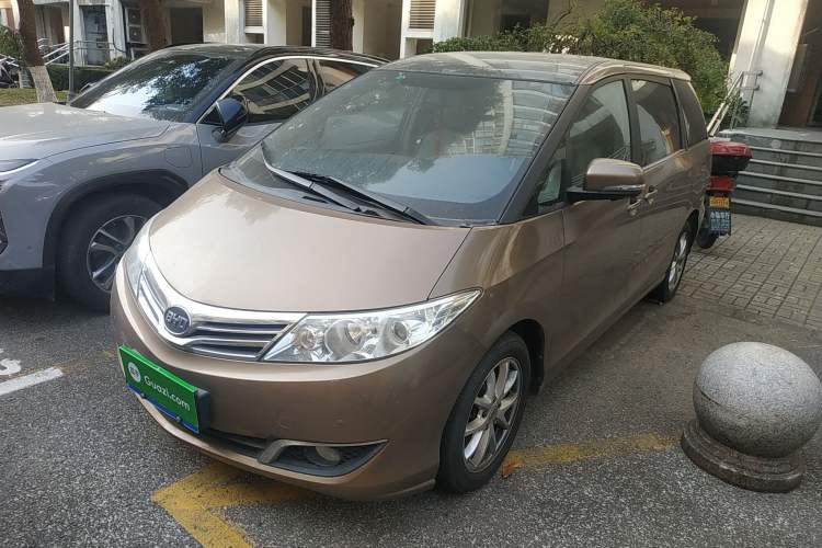 Used BYD M6 2015 2.4L Automatic Prestige Edition