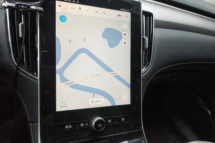 Used Roewe i6 MAX 2020 300TGI Automatic "Swell Cool Smart Drive" Edition
