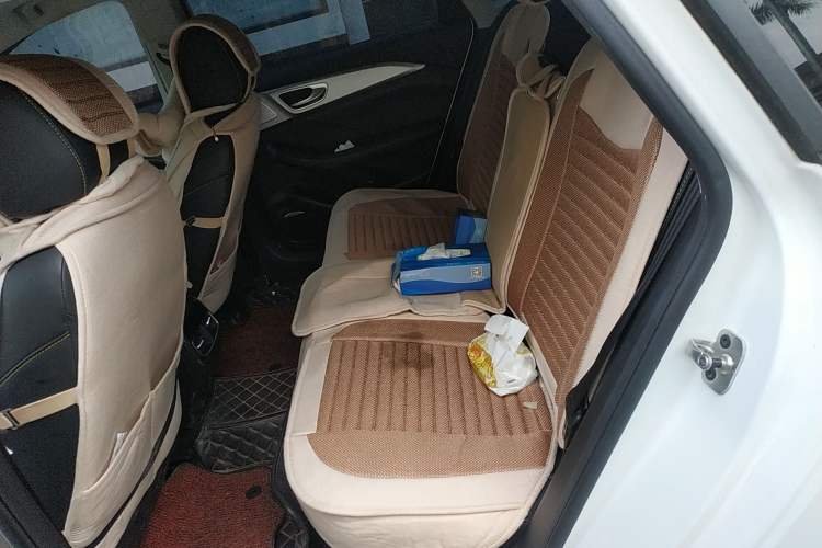 Used Roewe i6 MAX 2020 300TGI Automatic "Swell Cool Smart Drive" Edition
