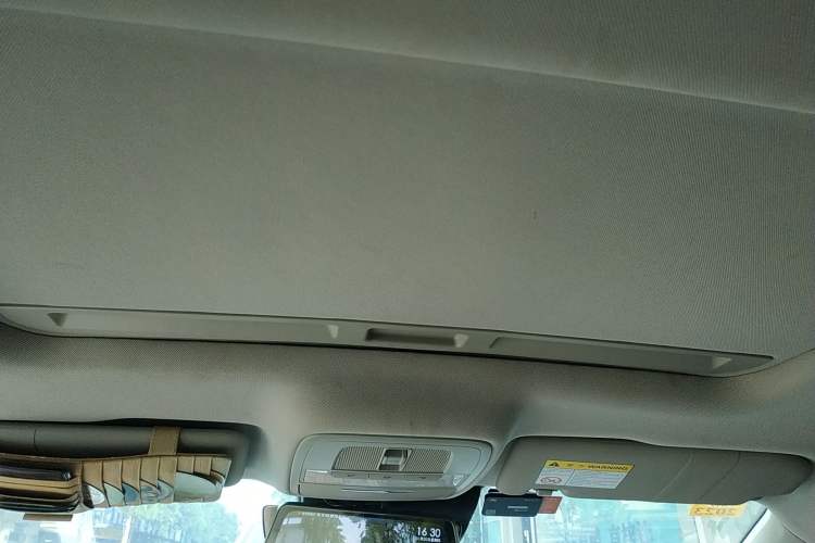 Used Roewe i6 MAX 2020 300TGI Automatic "Swell Cool Smart Drive" Edition
