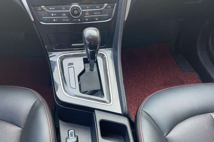 Used Venucia T70 2019 2.0L CVT Enjoy Edition China VI Standard
