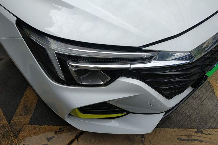 Used Roewe i6 MAX 2020 300TGI Automatic "Swell Cool Smart Drive" Edition
