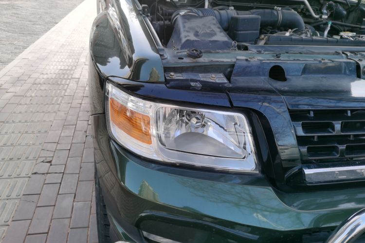 Used Leopaard Q6 2015 2.4L Manual Two-Wheel-Drive Elite Model Right Front Headlight