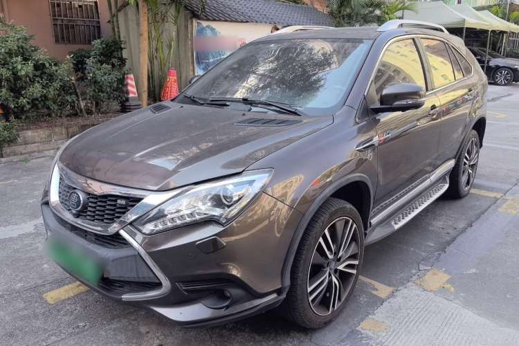 Used BYD Tang New Energy 2017 2.0T All-Wheel Drive Hyatt Model
