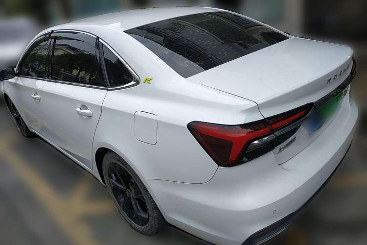 Used Roewe i6 MAX 2020 300TGI Automatic "Swell Cool Smart Drive" Edition
