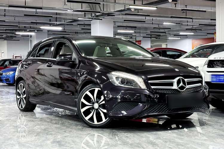 Used Mercedes-Benz A-Class 2015 A 200 Fashion Model
