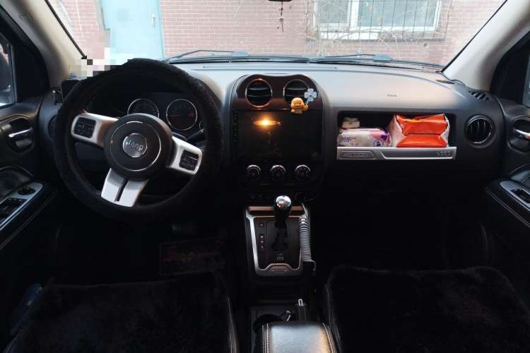 Used Jeep Compass 2014 2.0L two-wheel drive luxury version