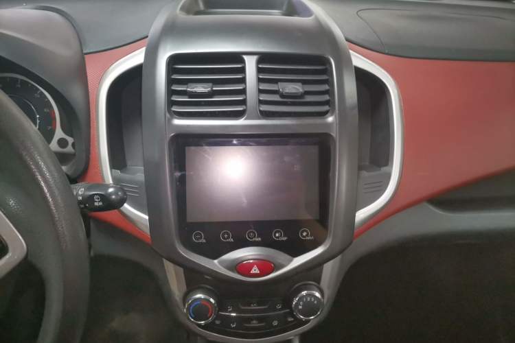 Used CHANGAN Benni 2015 1.4L IMT Prestige Model China V Standard