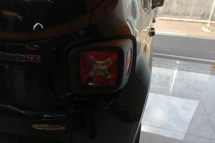 Used Jeep Renegade 2018 Connected Large Screen Version 180T Automatic High-Energy Edition