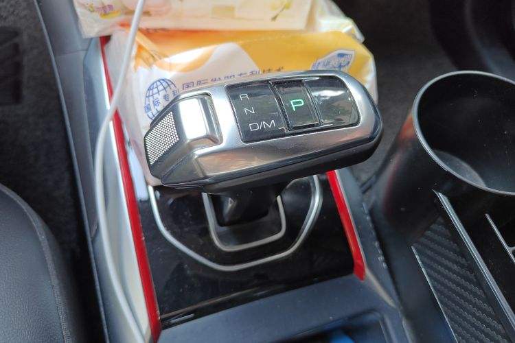 Used Haval H2 2018 Chuanxiang Edition Blue Badge 1.5T Dual-Clutch Two-Wheel Drive ZhiShang Model