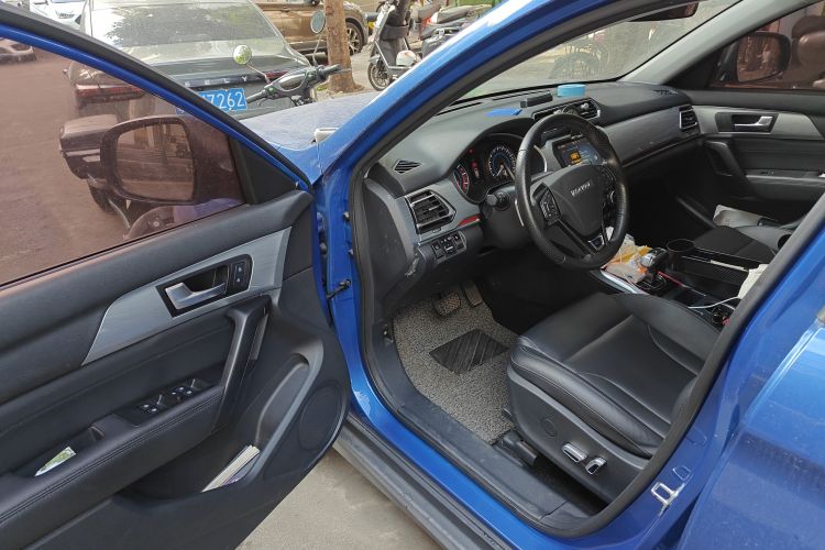 Used Haval H2 2018 Chuanxiang Edition Blue Badge 1.5T Dual-Clutch Two-Wheel Drive ZhiShang Model