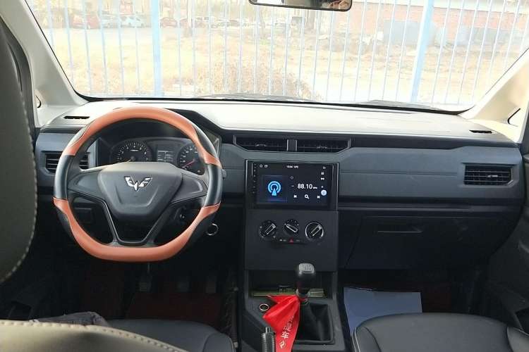Used Wuling Hongguang PLUS 2020 1.5L Manual Standard Edition 7-Seater