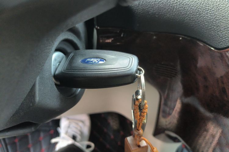 Used Ford Tourneo Custom 2017 2.0T Automatic Elite Edition
