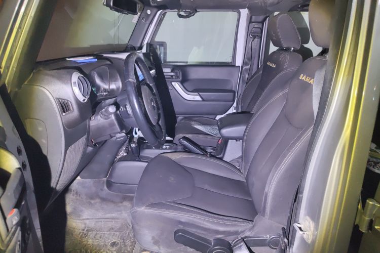 Used Jeep Wrangler 2014 2.8TD Sahara Four-Door Edition
