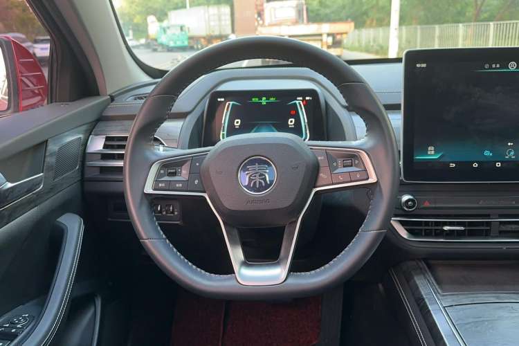 Used BYD Qin Pro New Energy 2018 DM 1.5TI Automatic Smart Connect Enjoyment Model Steering Wheel