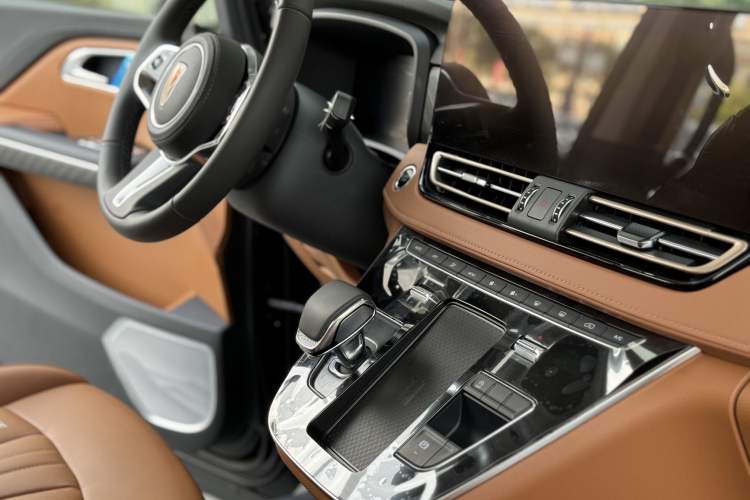 Used Hongqi HQ9 2023 2.0T Smart Connect Flagship Edition
