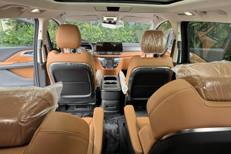 Used Hongqi HQ9 2023 2.0T Smart Connect Flagship Edition
