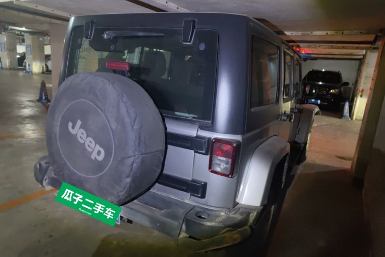 Used Jeep Wrangler 2014 2.8TD Sahara Four-Door Edition
