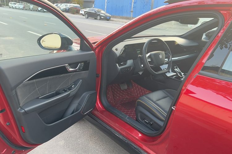 Used Bestune B70S 2022 2.0T War God King