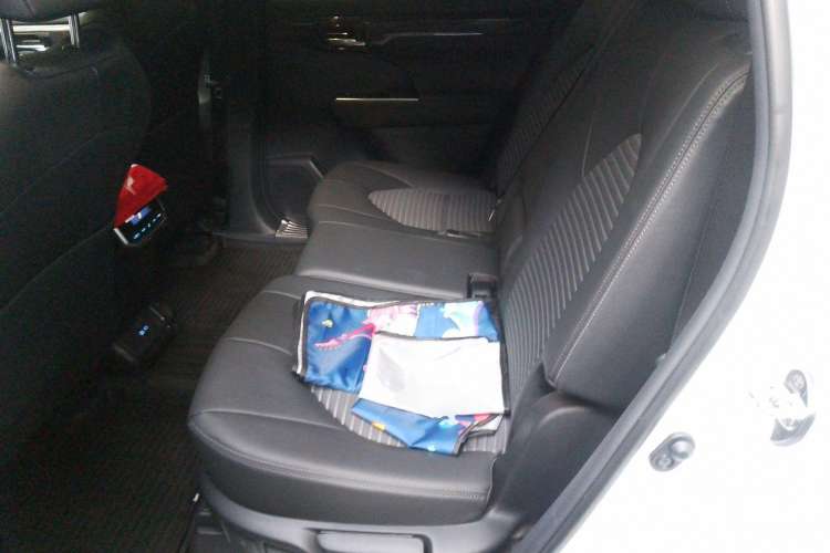 Used Toyota Crown Kluger 2022 2.0T Four-Wheel Drive Prestige Edition
