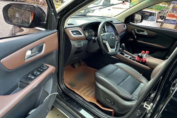 Used SWM X7 2017 1.5T Automatic Prestige Version 7 Seats