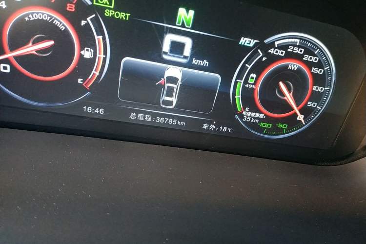 Used BYD Tang New Energy 2015 2.0T Four-Wheel-Drive Flagship Model Odometer Close Up