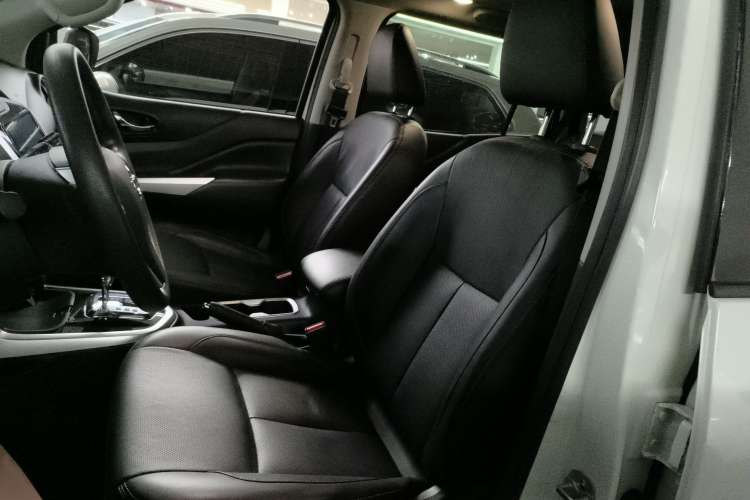 Used Nissan Terra 2020 2.5L XL Upper 4WD Automatic Four-Wheel Drive Luxury Edition