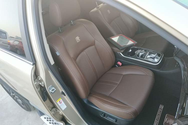 Used BYD Tang New Energy 2015 2.0T Four-Wheel-Drive Flagship Model Right Front Seat