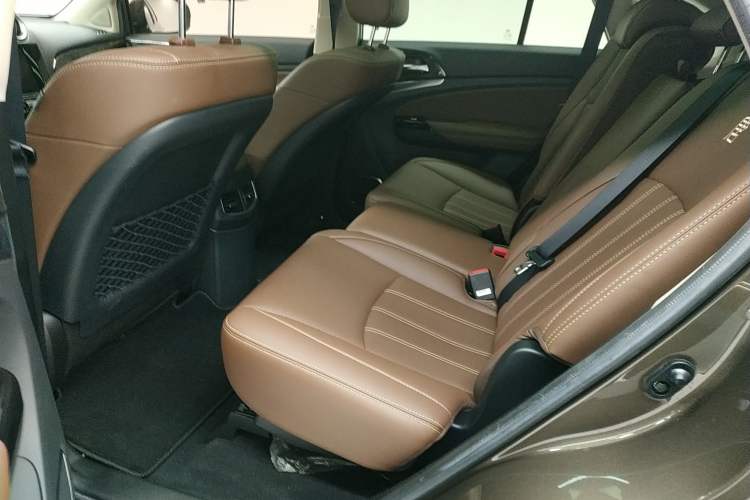 Used BYD Tang New Energy 2017 2.0T All-Wheel Drive Hyatt Model Left Rear Seat