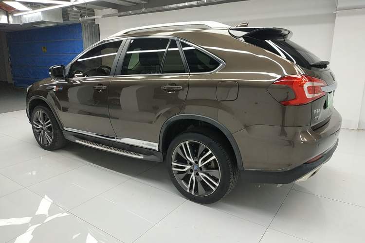 Used BYD Tang New Energy 2017 2.0T All-Wheel Drive Hyatt Model Left Side