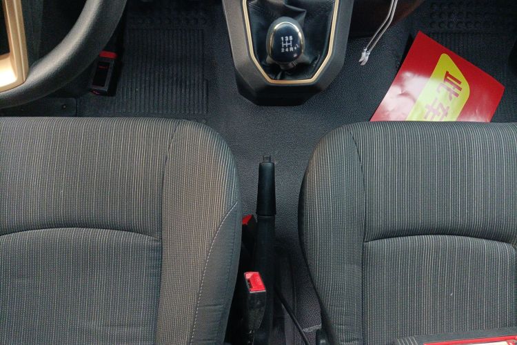 Used JMC Transit 2021 2.8T Space King Standard Version Short Wheelbase Mid-Height Roof 6-Seater Diesel Euro VI JX493
