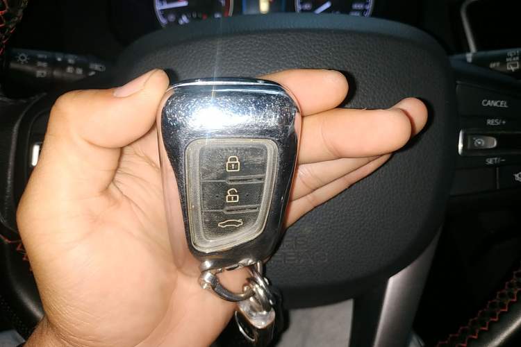 Used Dongfeng Aeolus AX7 2018 Classic 1.6T Automatic Luxury Model
