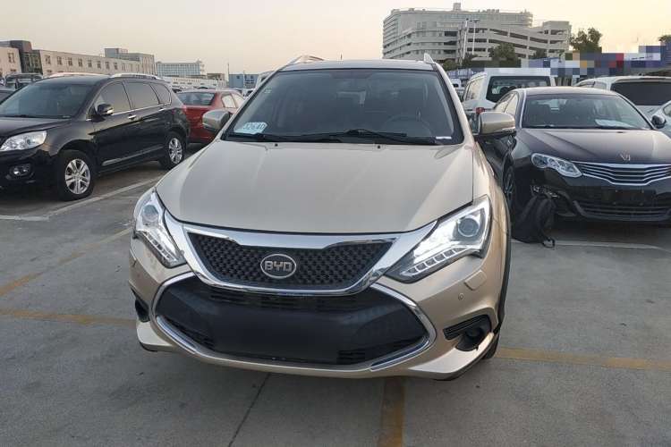 Used BYD Tang New Energy 2015 2.0T Four-Wheel-Drive Flagship Model Front
