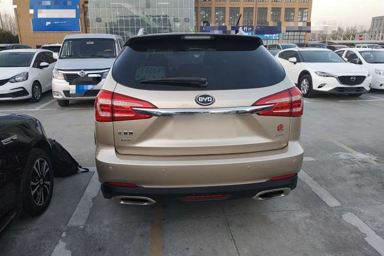 Used BYD Tang New Energy 2015 2.0T Four-Wheel-Drive Flagship Model Rear