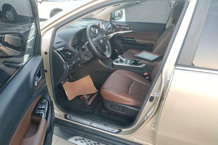 Used BYD Tang New Energy 2015 2.0T Four-Wheel-Drive Flagship Model Driver Seat