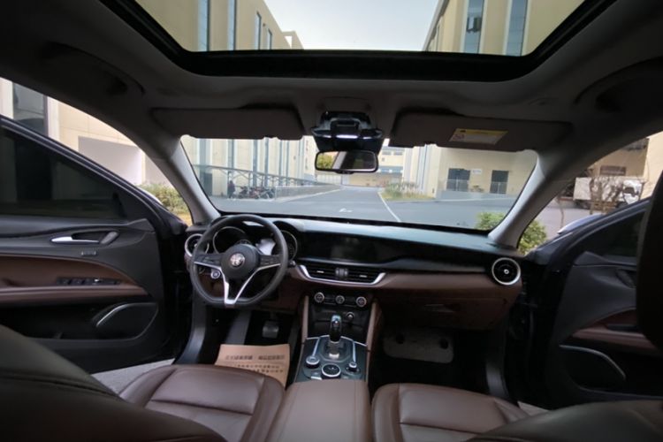 Used Alfa Romeo Stelvio 2017 2.0T 200HP Elite Edition