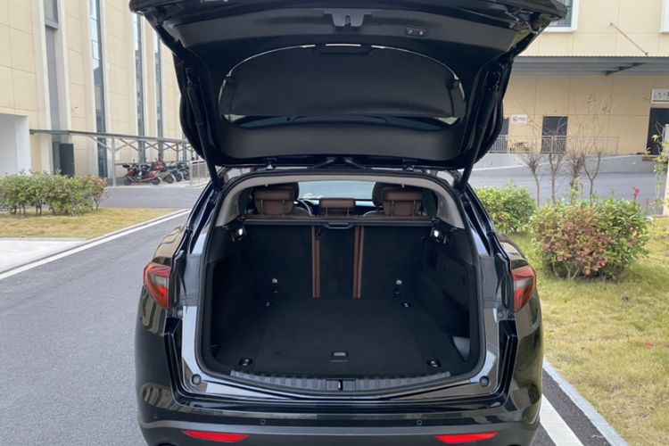 Used Alfa Romeo Stelvio 2017 2.0T 200HP Elite Edition