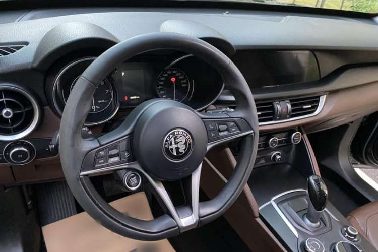 Used Alfa Romeo Stelvio 2017 2.0T 200HP Elite Edition