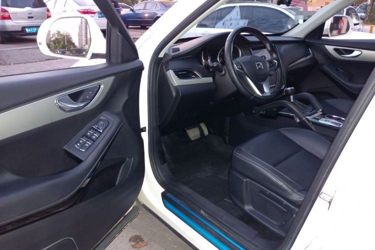 Used Zotye SR7 2016 1.5T CVT Cube Road Edition China V Standard
