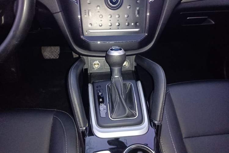 Used Zotye SR7 2016 1.5T CVT Cube Road Edition China V Standard
