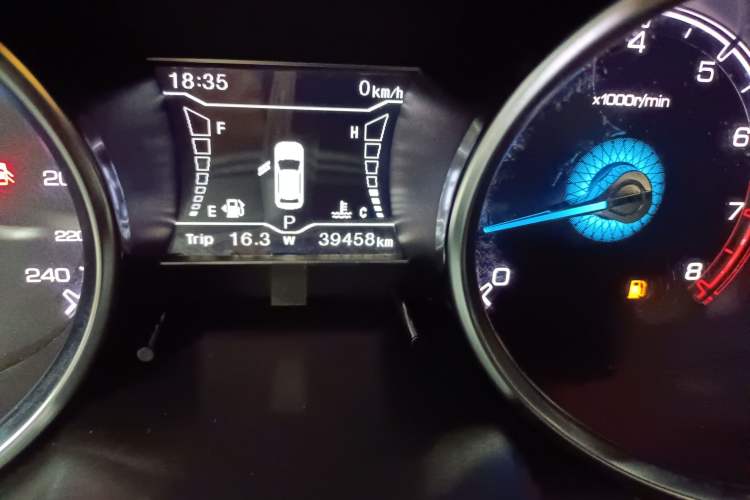 Used Zotye SR7 2016 1.5T CVT Cube Road Edition China V Standard
